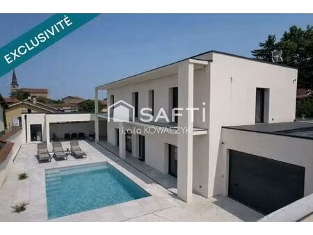 maison d’architecte 2019 – dpe a – prestations d’exception – 321 m² habitables – piscine –