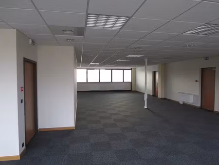 location bureau mulhouse 1 441 m²