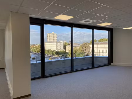 location bureau mulhouse 567 m²