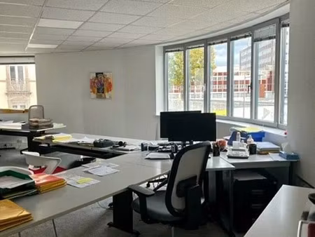 location bureau mulhouse 251 m²