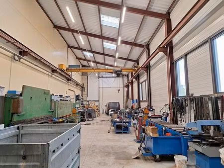 vente local d'activités grandvillars 1 800 m²