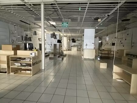 location commerce kingersheim 607 m²