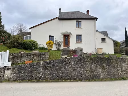 vente maison 5 pièces 123 m² à ceyroux (23210)  148 400 €