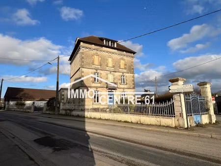 vente maison 9 pièces 200 m² à la ferté-macé (61600)  160 000 €