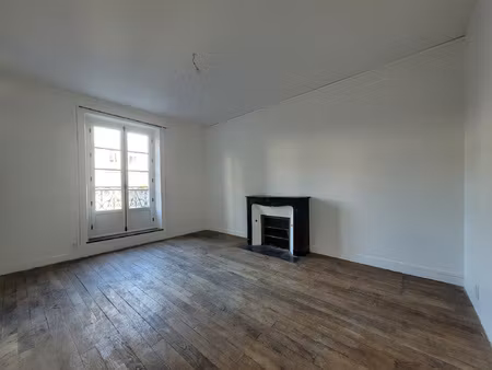 location appartement 1 pièce 29m² fougeres 35300