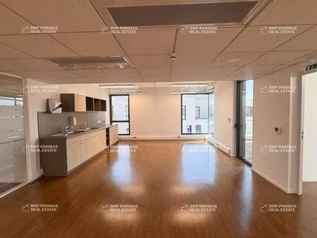 location bureaux 292 m²
