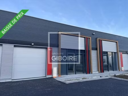 location entrepôt 145 m² à 746 m²