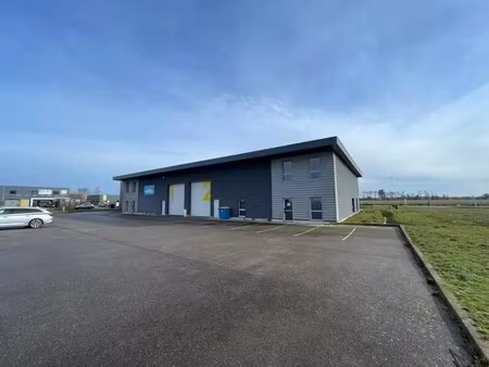 location local d’activités boos 76520 360m²