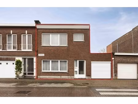 huis te koop in merksem met 3 slaapkamers