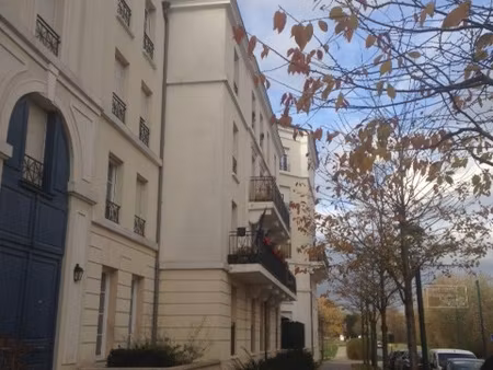 location appartement 2 pièces 45m² serris 77700