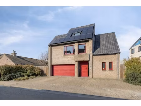 huis te koop in oudenburg met 3 slaapkamers