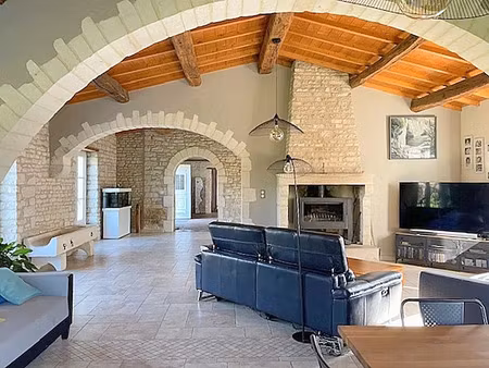 vente maison 6 pièces 205 m² taugon (17170)