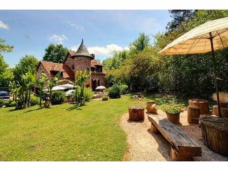 vente maison 8 pièces 160 m² collonges-la-rouge (19500)