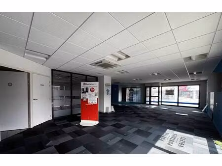 local commercial à louer