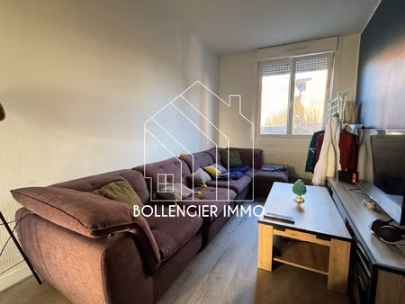 appartement t2 centre méteren !