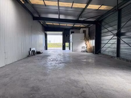 local d'activités à louer