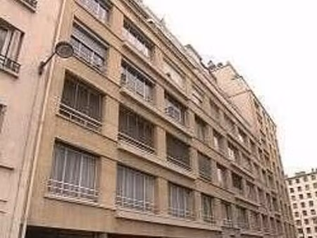 location garage 14 m² à paris 16 (75016)