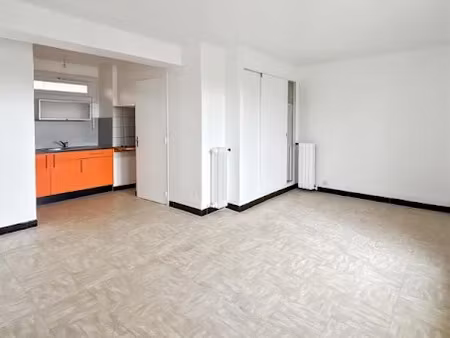 vente appartement 2 pièces 27.04 m² à château-arnoux-saint-auban (04160)  40 000 €