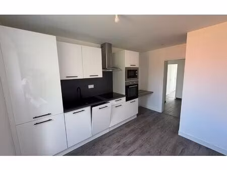 location appartement  54.15 m² t-3 à panazol  720 €