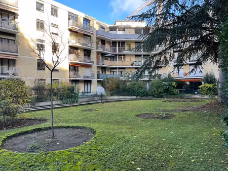 location meublée appartement 2 pièces 45 m² à clichy (92110)  1 245 €