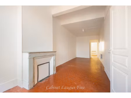 quartier noailles - appartement de type 3