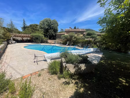 proche anduze  ancienne magnanerie de 1844 rénovée de 242 m2