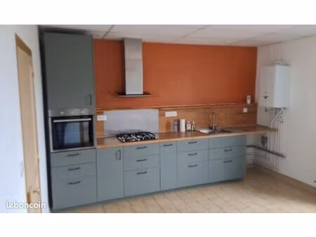 appartement t4 de 113m² avec parking et jardin commun