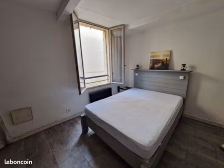 location studio meublé