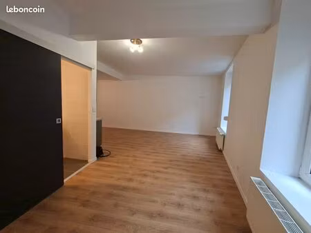 f3  60m²  charleville