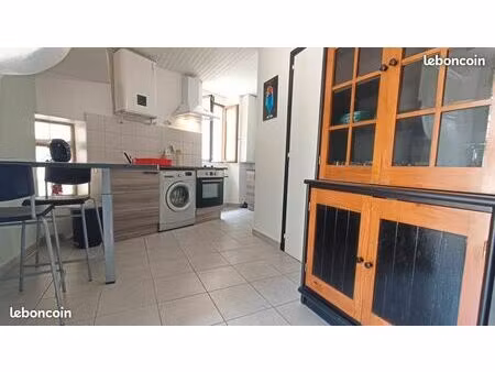 t2 meublé privas 27m²