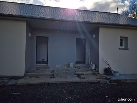 maison neuve a louer à loudeac