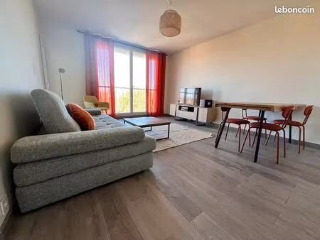 grand t2 meublé 48 m² avec 2 balcons – résidence calme – parking facile