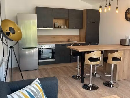 beau t2 esprit loft dans environnement calme