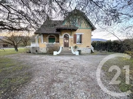 maison 5 pièces 130 m²