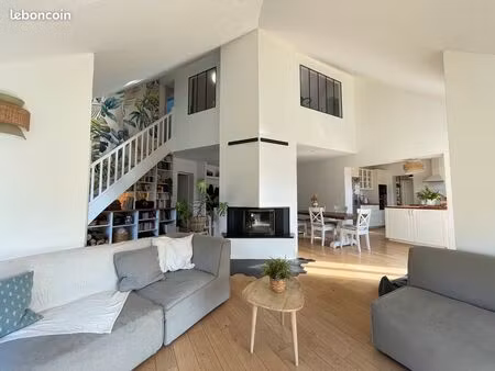 maison 180 m² - 6 pièces