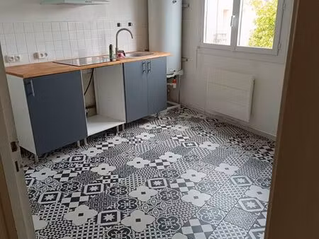 magnifique t2 lumineux 55 m² rénové – centre mussidan – proche commodités