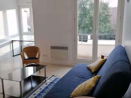 t2 meublé + parking 790 quartier clémenceau