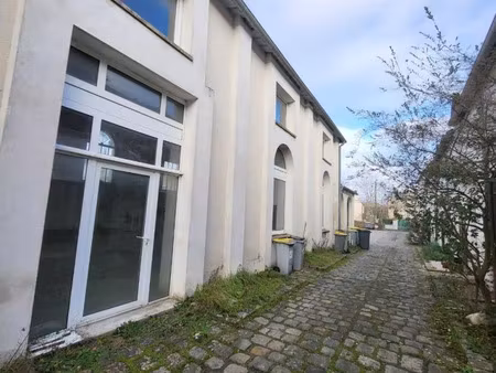 vente commerce 300 m² nemours (77140)