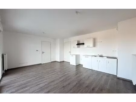 location appartement  m² t-3 à armentières  803 €