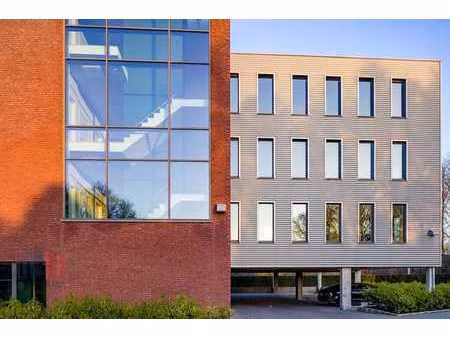 634 m² moderne en instapklare kantoorruimte nabij e17 ter...