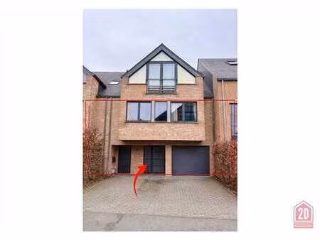 bonnivers - 2d : rez de maison en duplex / 4 ch + garage + c