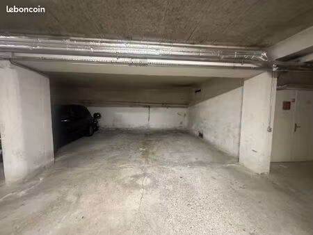 parking privé sous sol