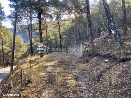 terrain 1 765 m² le mas