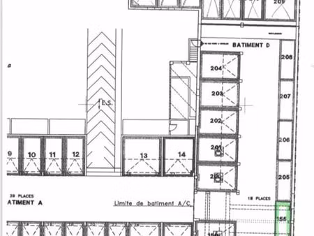 place de parking au coeur de saint barnabé village