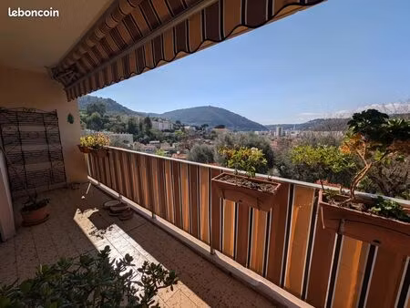 appartement 3 pièces 66 m²