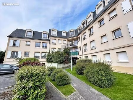 appartement 1 pièce 38 m²