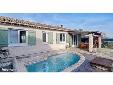 maison st jeannet