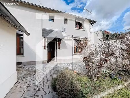 maison 4 pièces 79 m²