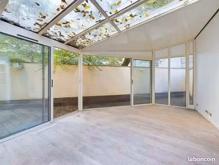 petite maison paris 6è à côté du jardin luxembourg