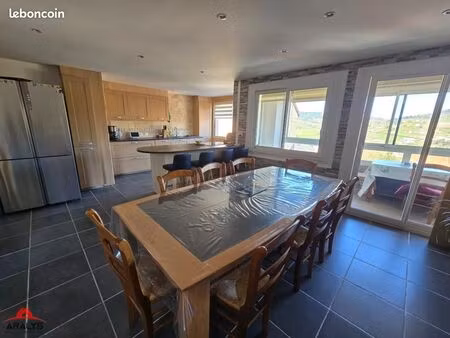 maison de ville 4 pièces 100 m²